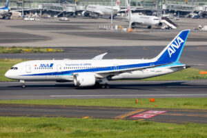 ANA 787-8 at Tokyo Haneda