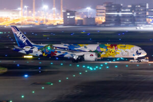 ANA 787-9 Pikachu Jet NH